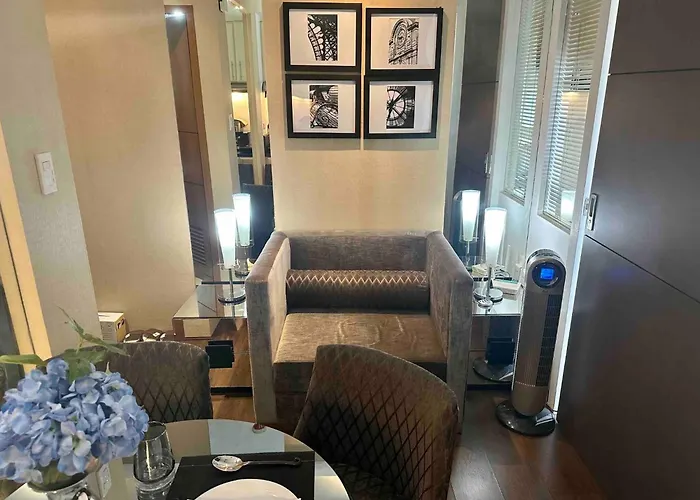 Luxurious In Mckinley Hill With View * Manila