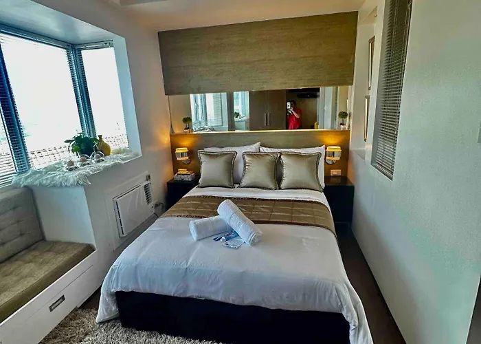 Holiday home Luxurious In Mckinley Hill With View *
