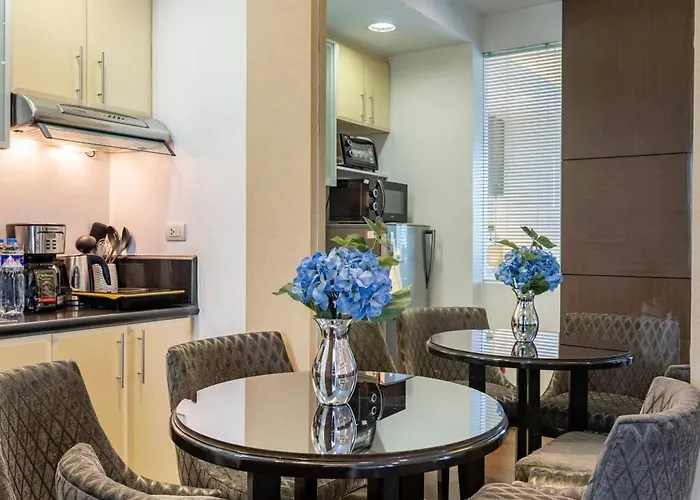 Luxurious In Mckinley Hill With View