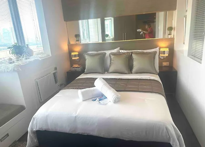Holiday home Luxurious In Mckinley Hill With View